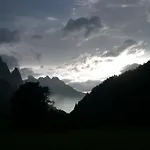 فندق مبيت وإفطار إيفرغرين *